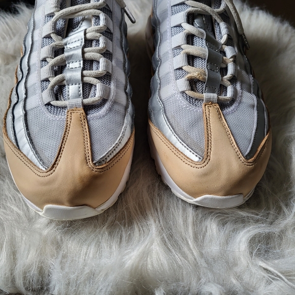Womens Nike Air Max 95 SE Size 9 - Picture 5 of 10